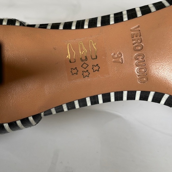 Women size 37 C La Canadienne shoe - Picture 3 of 5